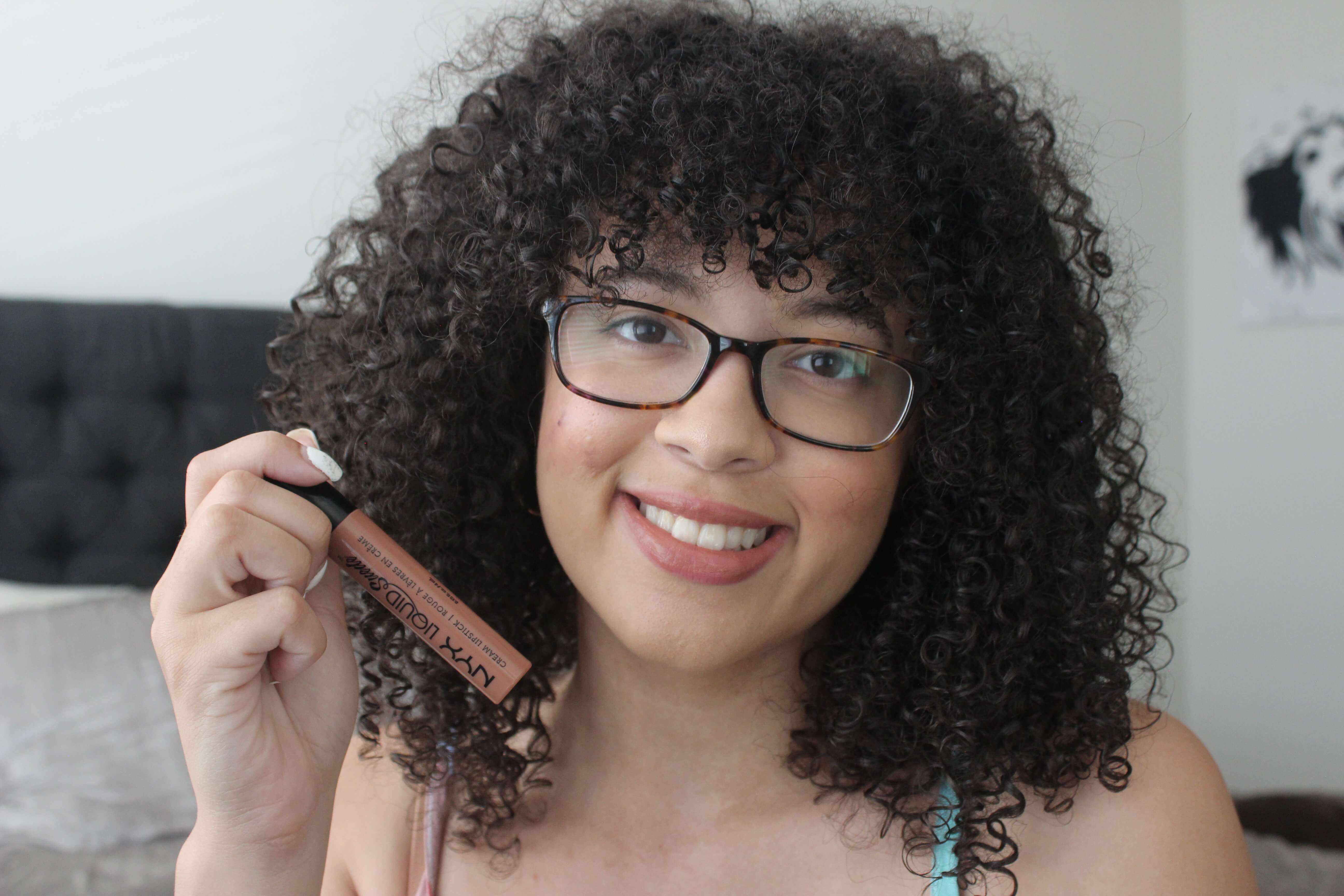 Nude lip products are my go-to for a simple, easy makeup look or whenever I’m going for a bold eye makeup. I’m sharing today my top 6 favorite nude lip products, from glosses to lipsticks. These are perfect shades if you are light-medium tan skin color!