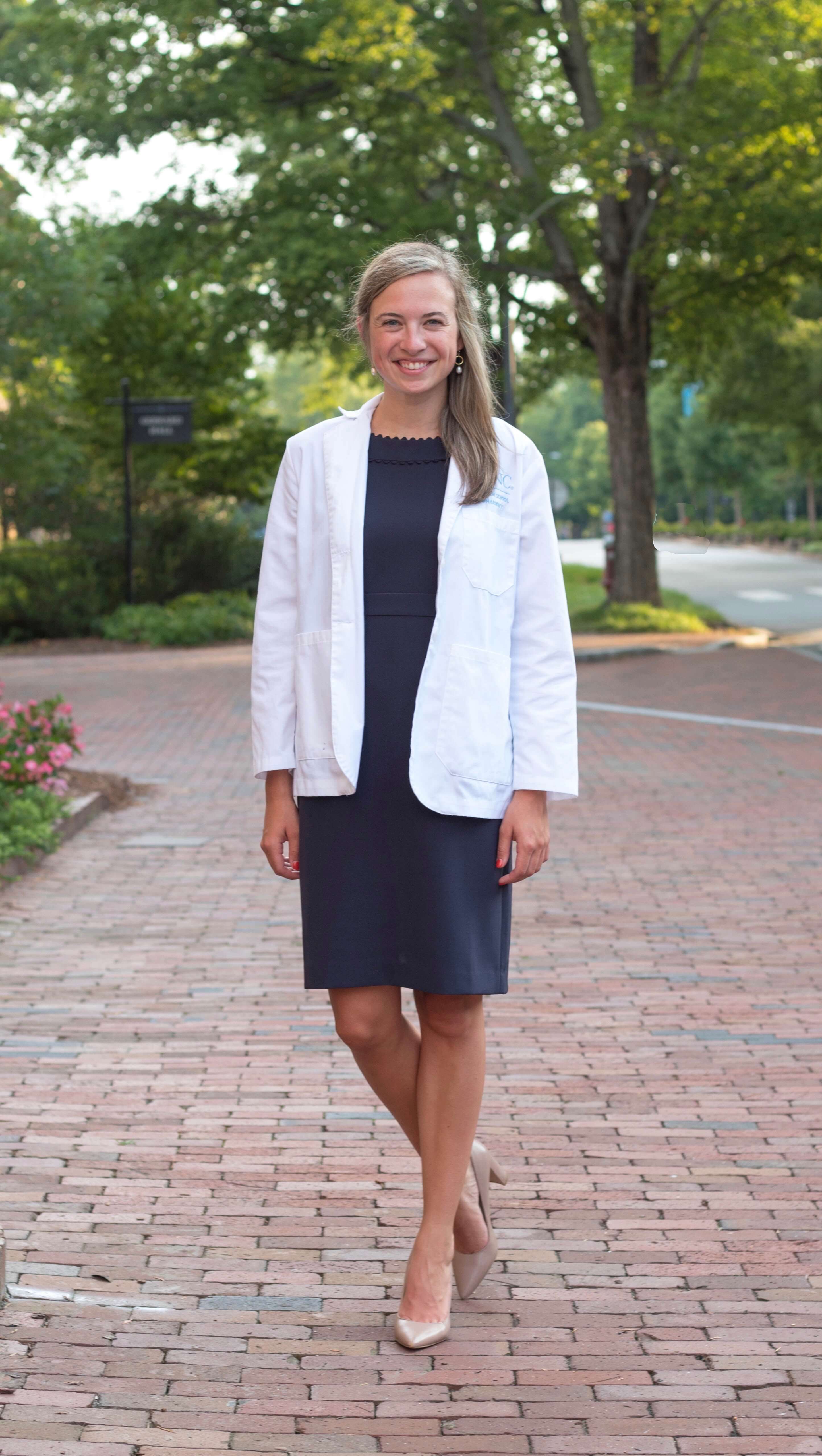 Topic Discussions are a staple in pharmacy school as well as in pharmacy rotations. So you might as well get prepared and become an expert in them. In today’s blog post, Erin Mays PharmD Candidate is sharing her tips and tricks to make the perfect topic discussion. 